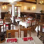 Hotel Du Parc Labarthe-Inard