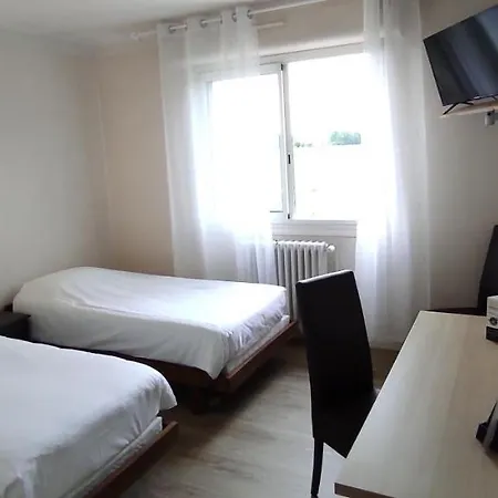 Du Parc 2* Labarthe-Inard