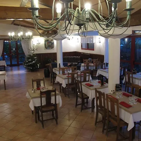 Du Parc 2* Labarthe-Inard